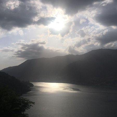 Top Lake View Faggeto Lario Luaran gambar